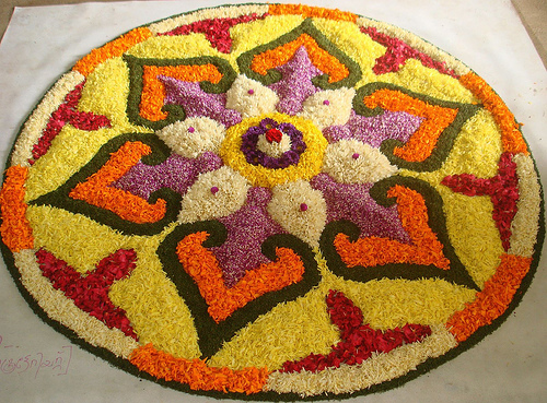 This art of making Rangoli designs with flowers originated in the southern 